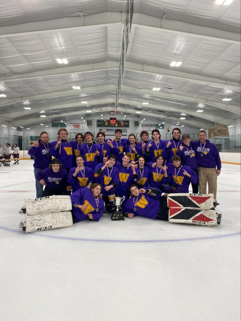 History is made by IEWSS Varsity Hockey Team